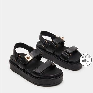 Steve Madden Bigmona Sandals Size 12